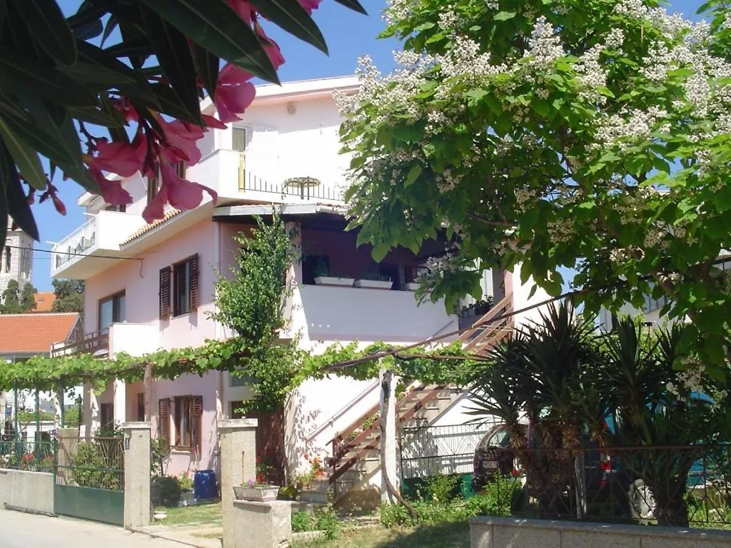 Apartment In Pakostane With Sea View, Balcony, Wifi